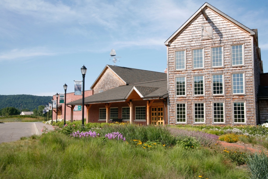 Photo of the Minnesota Marine Art Museum.