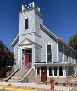 Photo of the Winona Arts Center building.