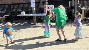 Young dancers enjoy a recent Island City Jazz Jam.