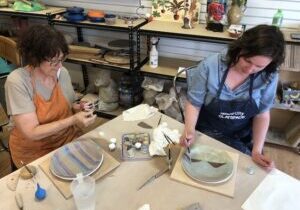 Photo of participants in a clay workshop at Island City Clayspace.