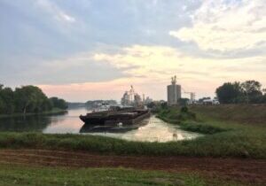 1749058285-2025-06-04-6537133870982fab5cdddf21_spillway