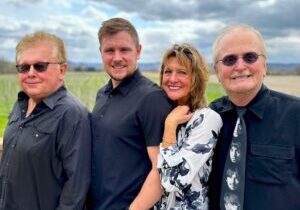 Photo of the band Jeani & The Dreamers.