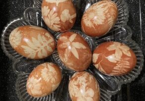 Photo of decorated English Flower Eggs.